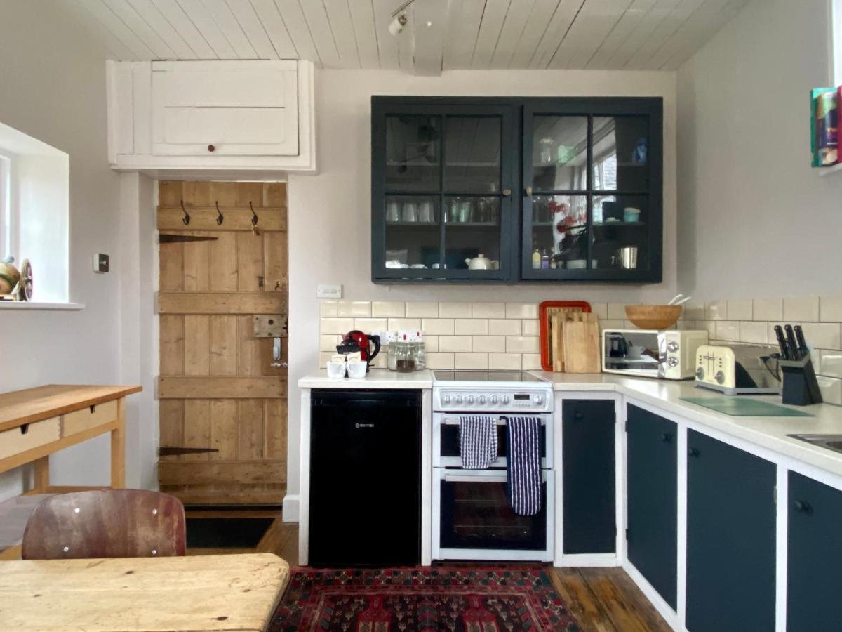 Artist'S Retreat - Old Signal Box - Private Sauna Bath Bagian luar foto