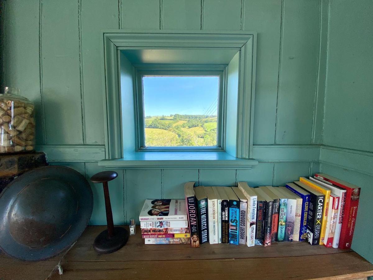 Artist'S Retreat - Old Signal Box - Private Sauna Bath Bagian luar foto